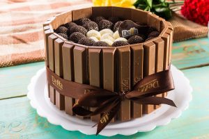 kids favorite Juicy chocolate cake